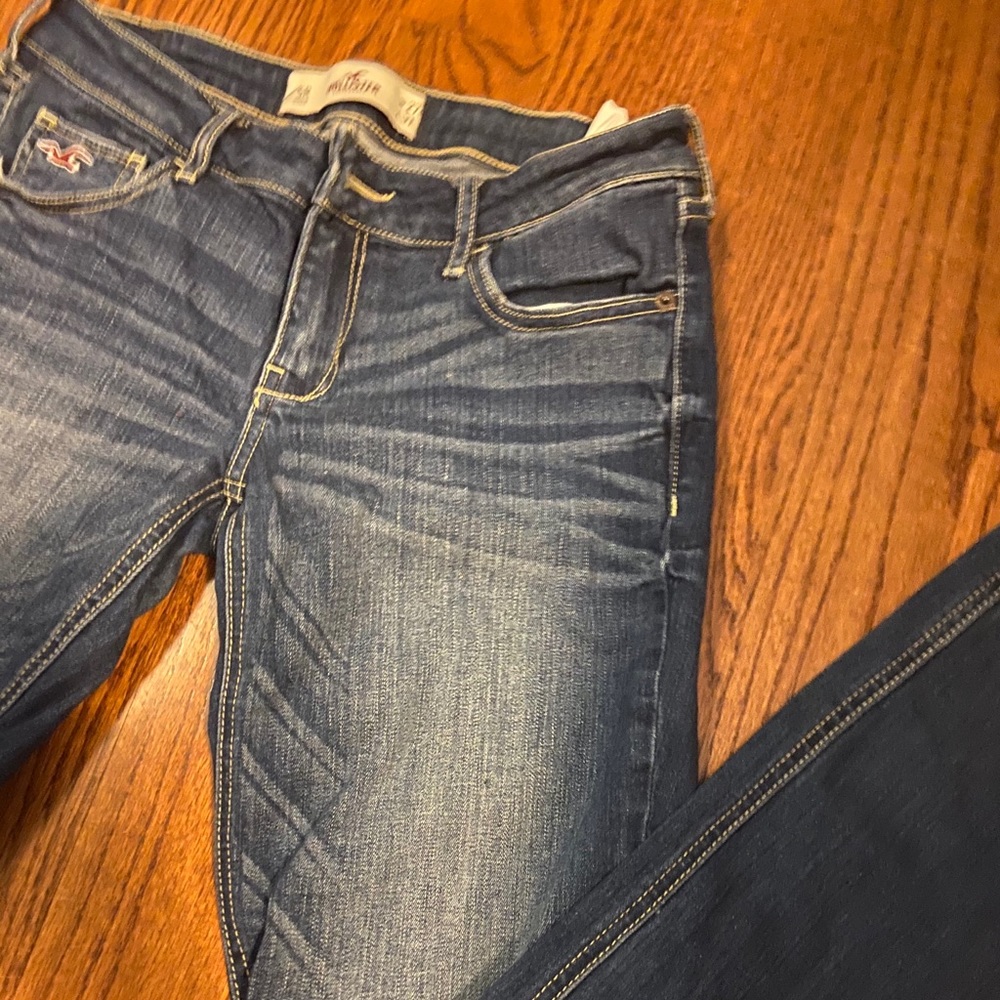 NWOT y2k trendy Hollister skinny jeans, medium wash low rise - Picture 2 of 4